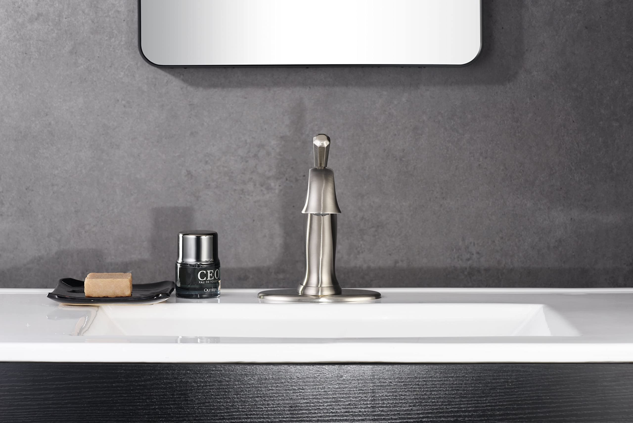 Ultra Faucets UF3521X Z Collection Bathroom Faucet, Single-Handle Lavatory Faucet