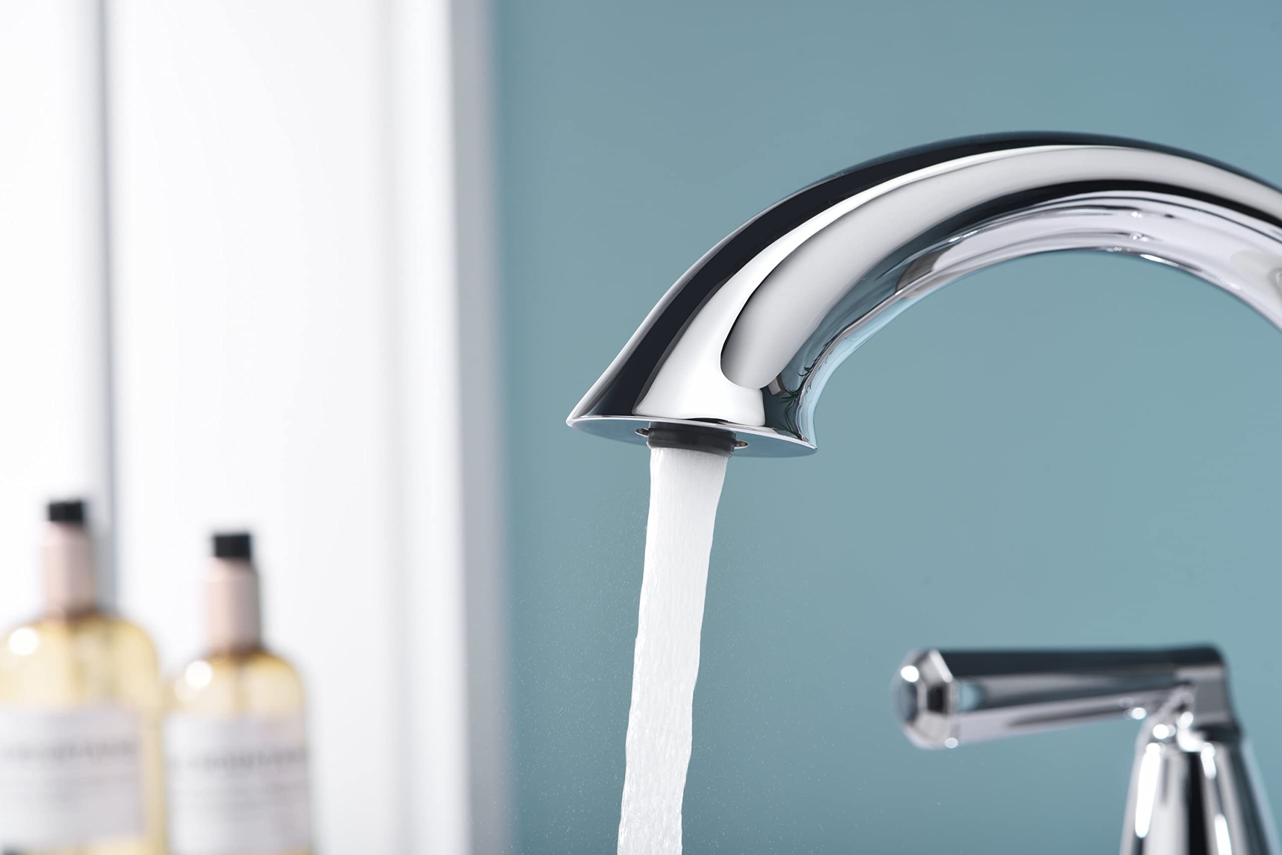 Ultra Faucets UF6544X Z Collection Two-Handle Roman Tub Faucet with Hand-Shower