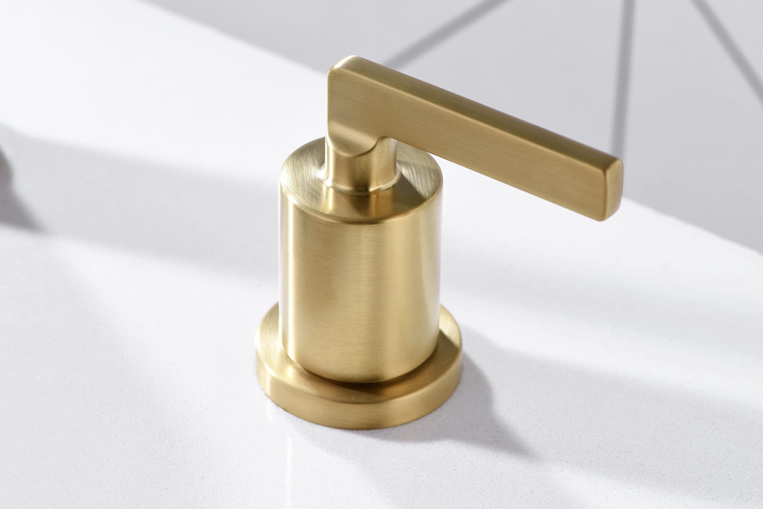 Ultra faucets UF5670X Two-Handle Widespread Lavatory Faucet