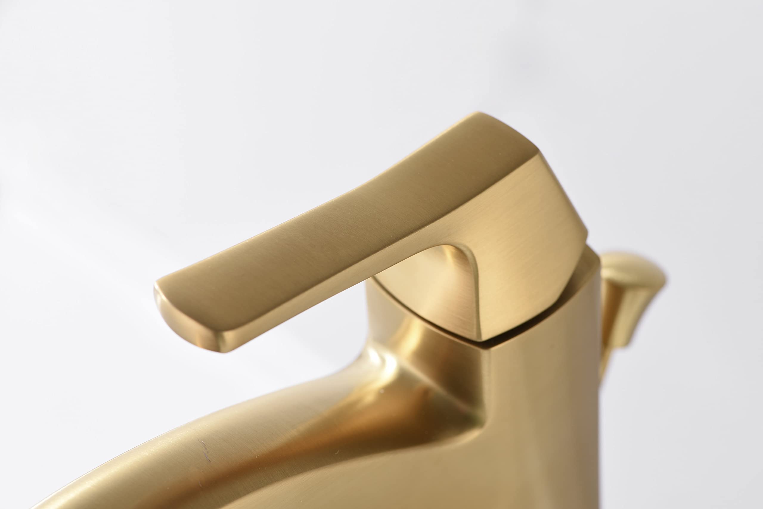 Ultra Faucets UF3870X Bathroom Faucet, Single-Handle Lavatory Faucet