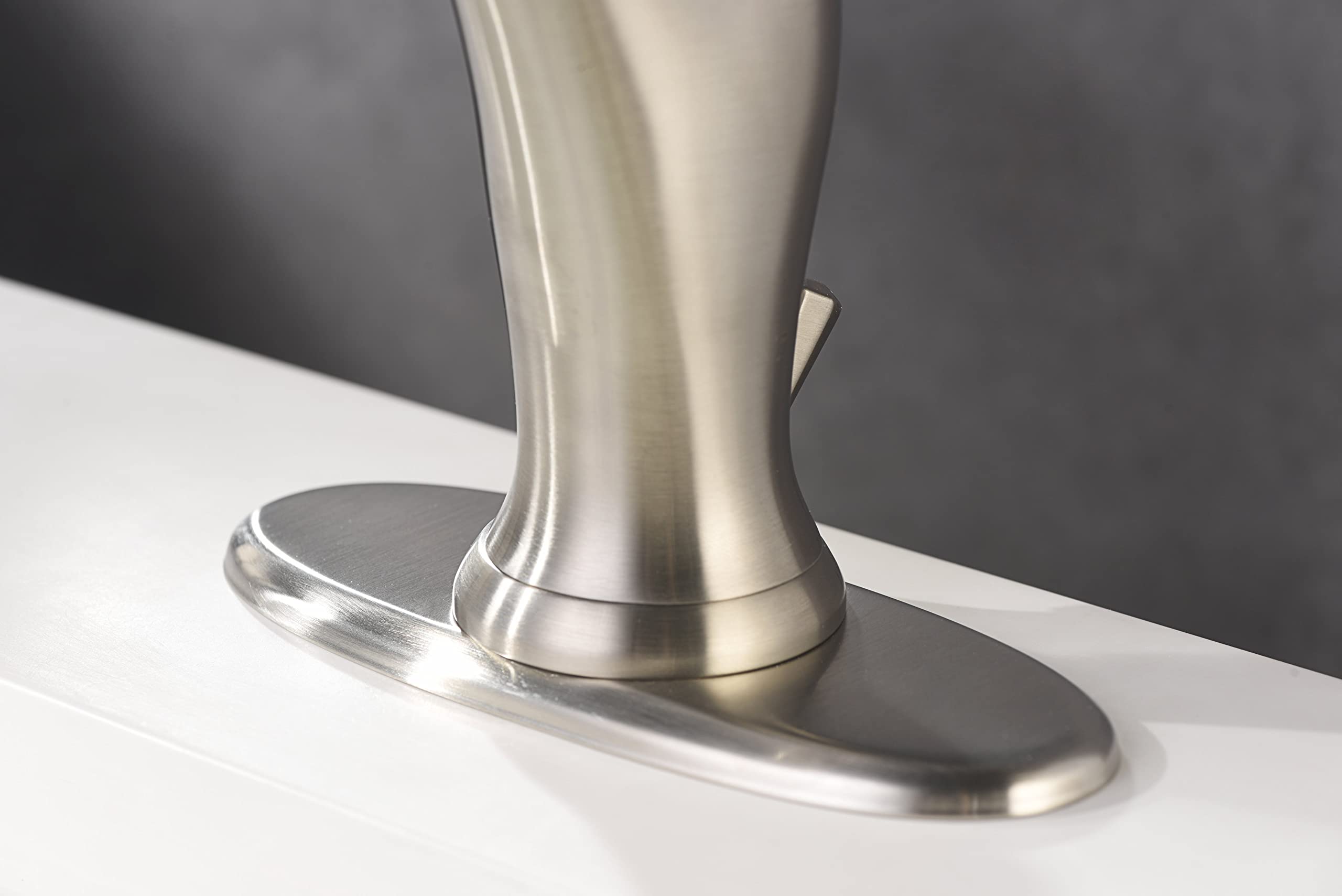 Ultra Faucets UF3521X Z Collection Bathroom Faucet, Single-Handle Lavatory Faucet