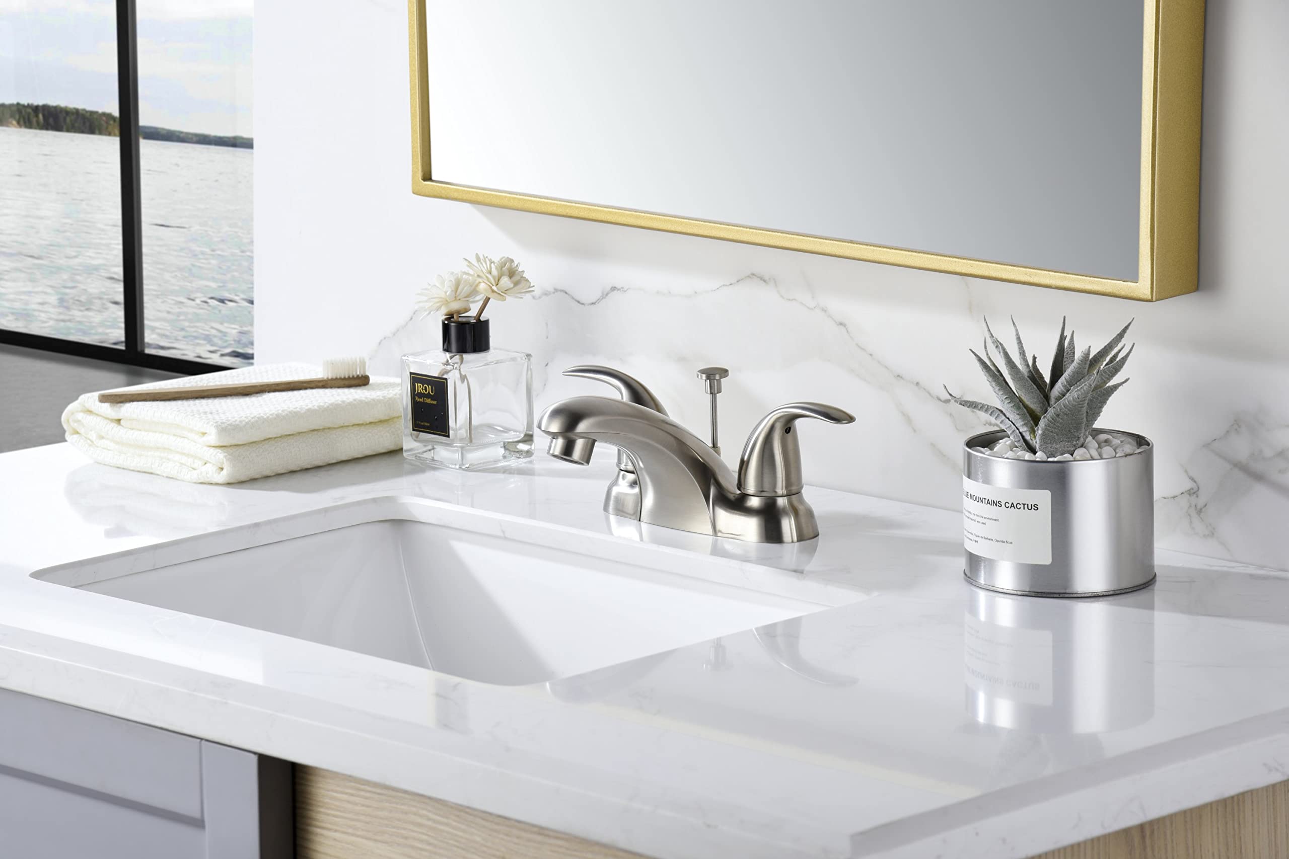 Ultra Faucets UF4452X Vantage Collection Bathroom Faucet, Two-Handle 4" Centerset Lavatory Faucet