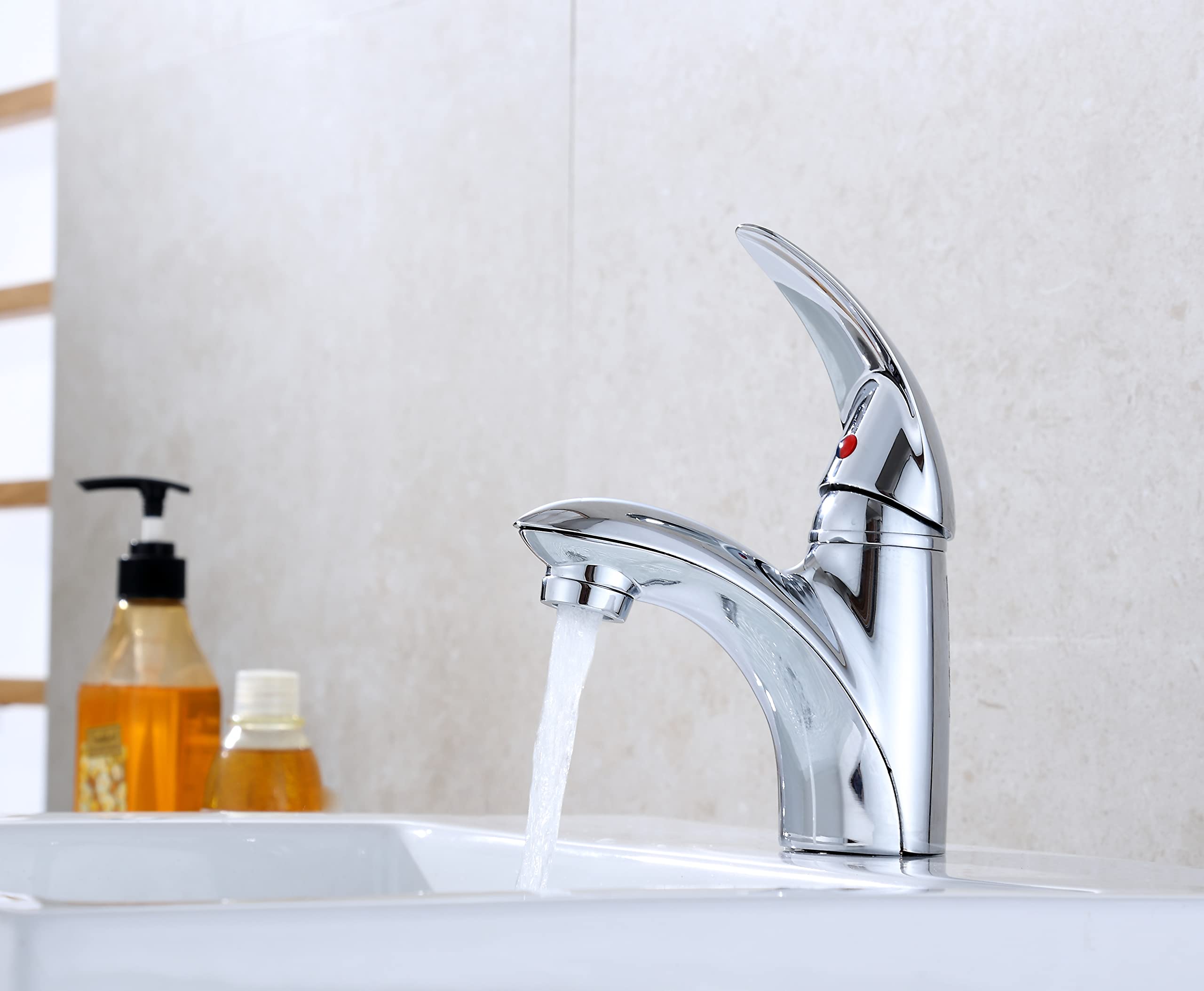Ultra Faucets UF3412X Vantage Collection Bathroom Faucet, Two-Handle 4" Lavatory Faucet