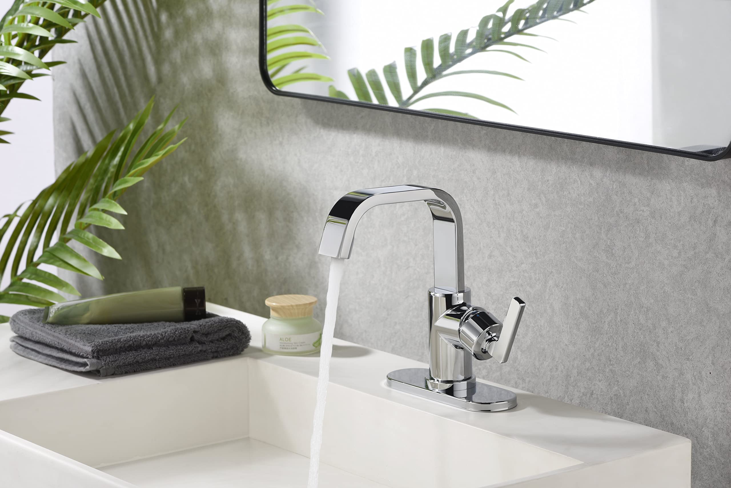 Ultra faucets UF3840X Two-Handle Widespread Lavatory Faucet