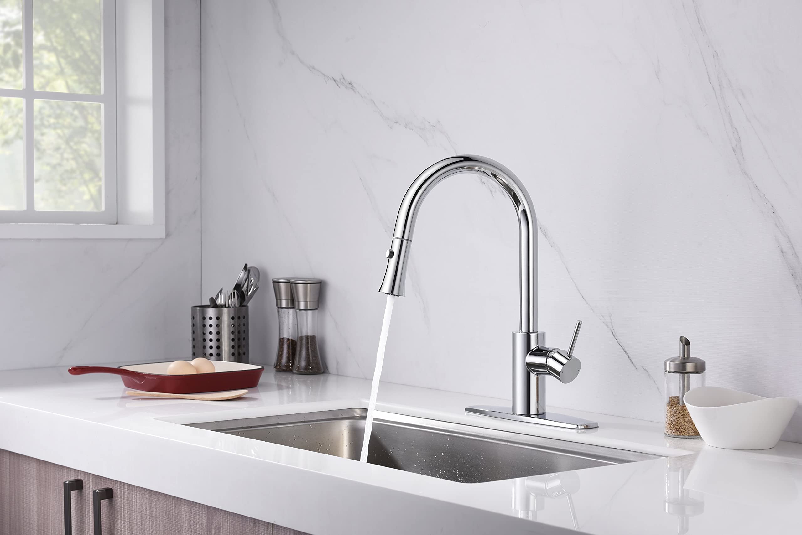 Ultra Faucets UF1420x Euro Collection Single-Handle Kitchen Faucet,