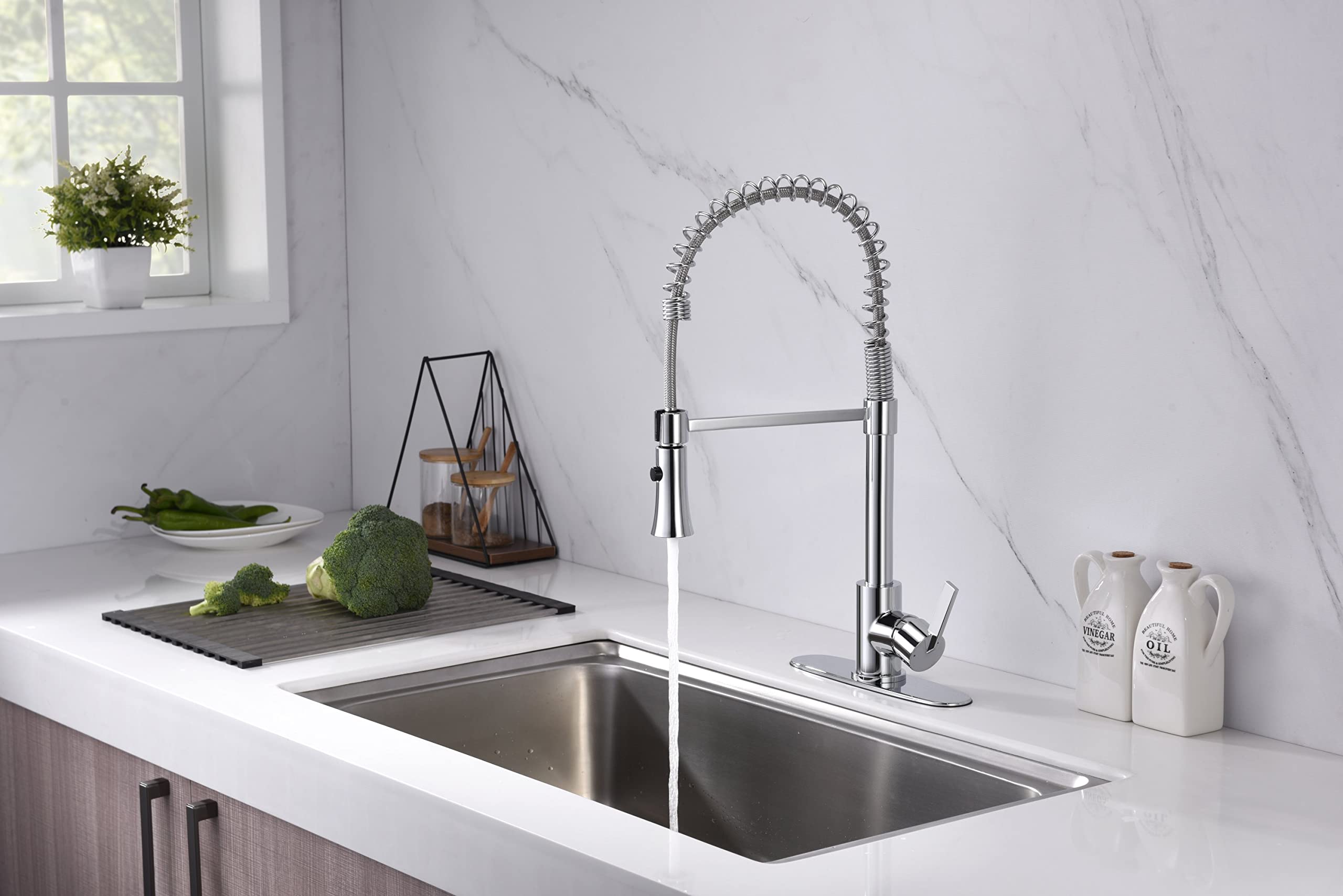 Ultra Faucets UF1720X Euro Collection Single-Handle Kitchen Faucet,