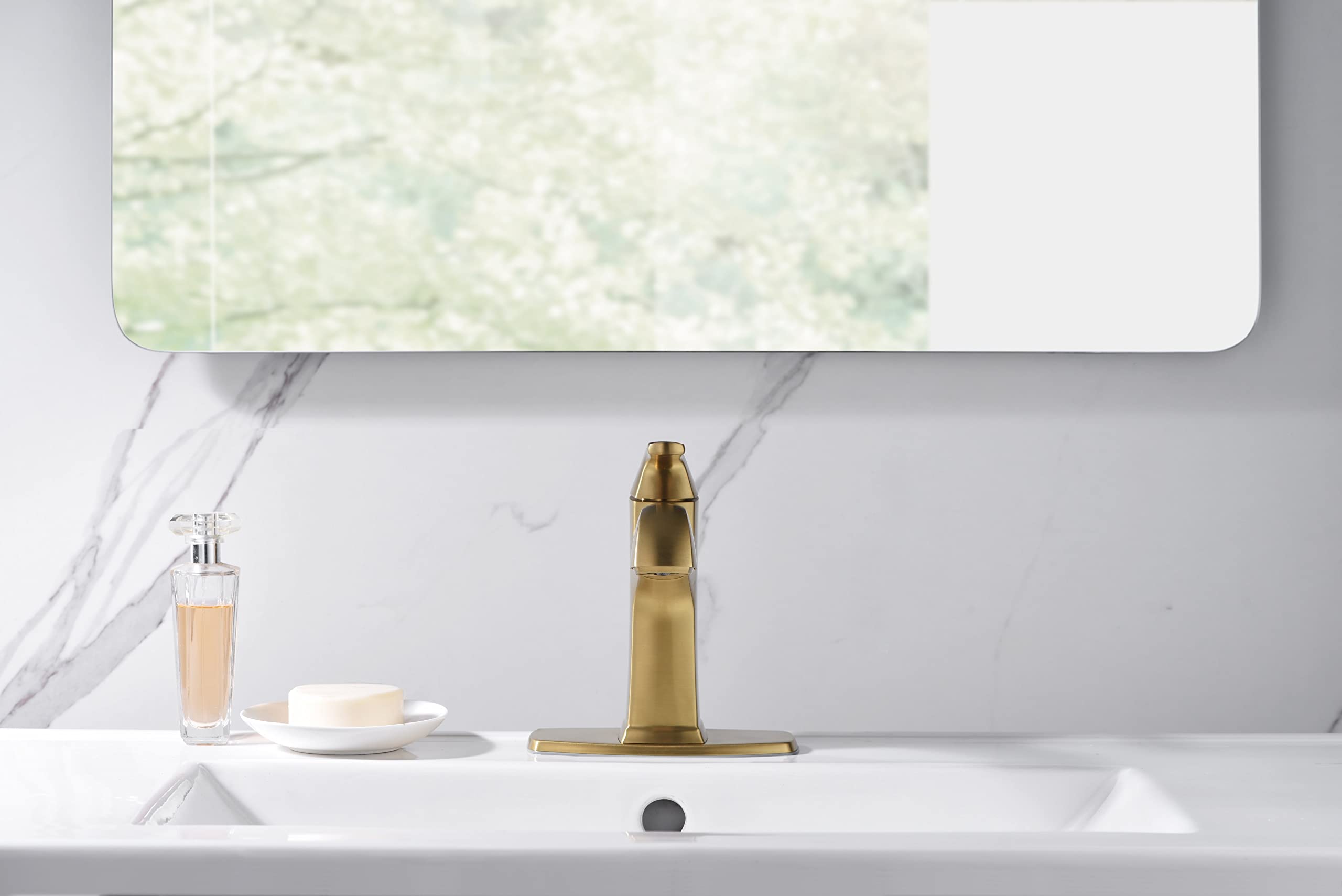 Ultra Faucets UF3870X Bathroom Faucet, Single-Handle Lavatory Faucet